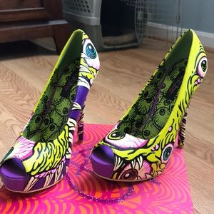 Iron fist platforms